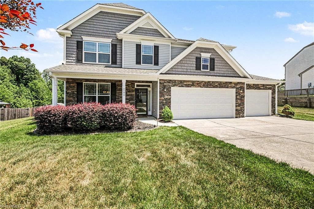Stick/Site Built at 2506 Copperleaf Court, High Point NC 27265, photo 35 of 36
