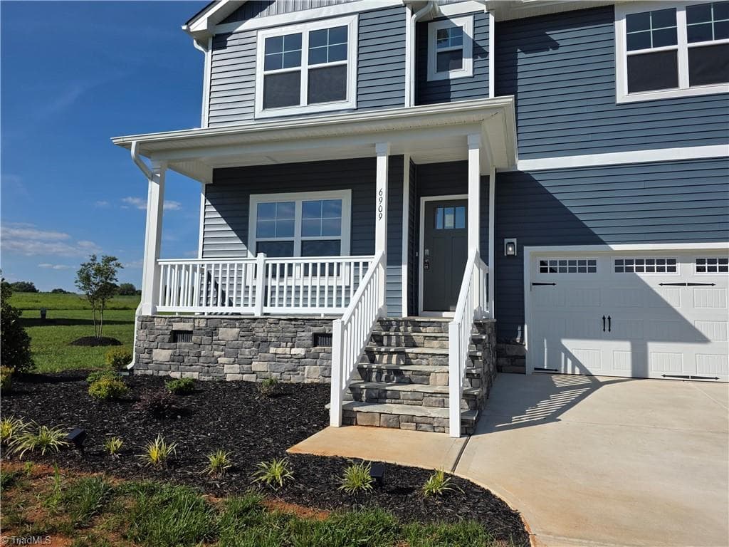 Stick/Site Built at 6909 Steeplegate Drive, Burlington NC 27215, Burlington, photo 4 of 39