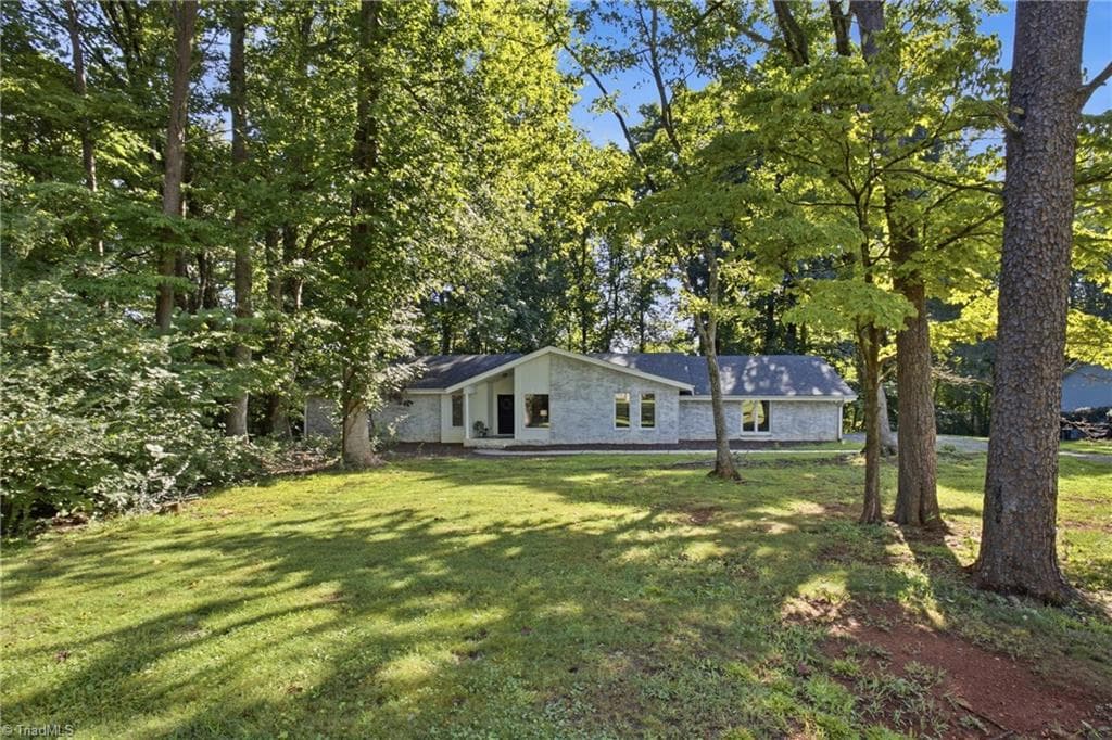 Stick/Site Built at 3255 Parrish Road, Winston-Salem NC 27105, photo 5 of 41