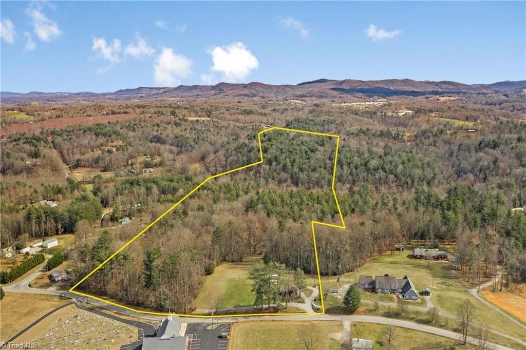 Stick/Site Built at 1104 Old 60, Wilkesboro NC 28697, Wilkesboro, photo 53 of 54