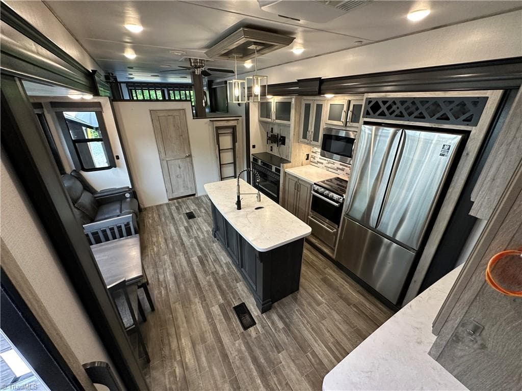 Manufactured Home at 133 Marina Drive, New London NC 28127, New London, photo 14 of 50