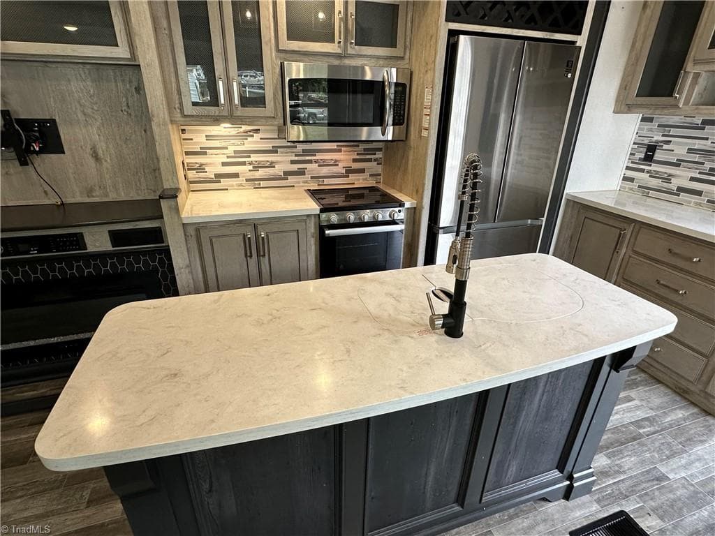 Manufactured Home at 133 Marina Drive, New London NC 28127, New London, photo 11 of 50