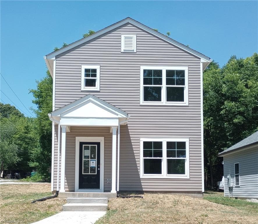 Stick/Site Built at 801 E Commerce Avenue, High Point NC 27260, photo 2 of 18