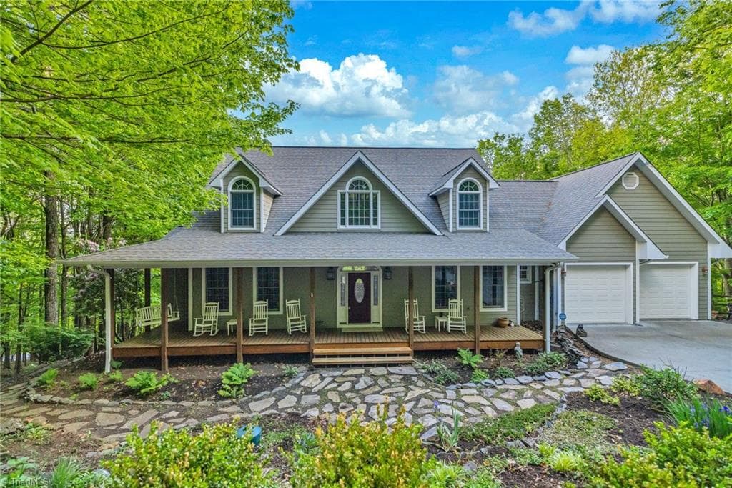 123 Laura Avenue, West Jefferson NC 28694