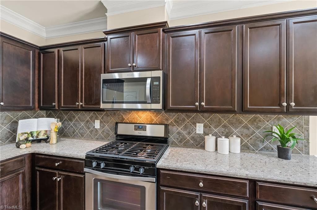Stick/Site Built at 633 Stags Leap Court, High Point NC 27265, photo 13 of 50