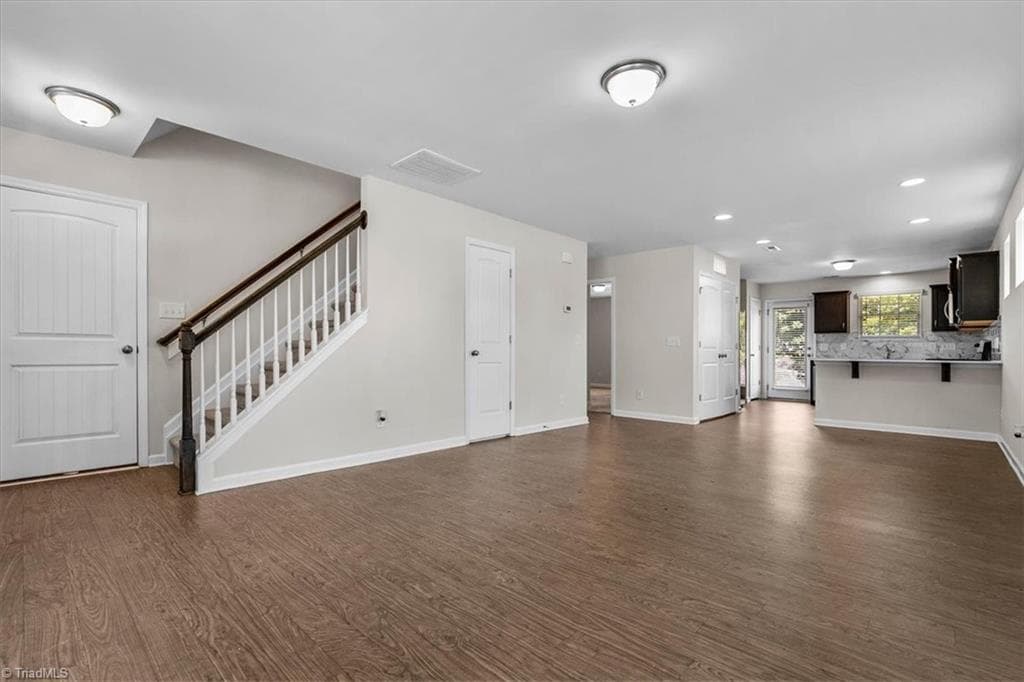 Stick/Site Built at 3887 Copperfield Court, High Point NC 27265, photo 10 of 44