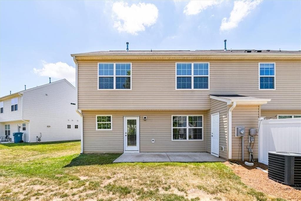 Stick/Site Built at 3887 Copperfield Court, High Point NC 27265, photo 41 of 44