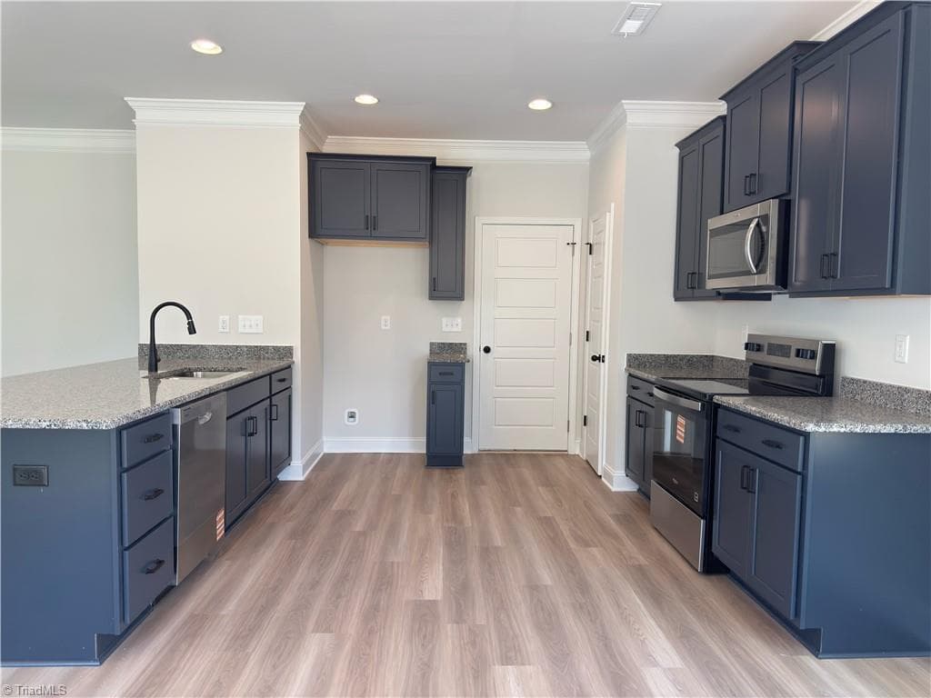 Stick/Site Built at 2817 Berwick Valley Drive, Winston-Salem NC 27127, Winston-Salem, photo 7 of 18