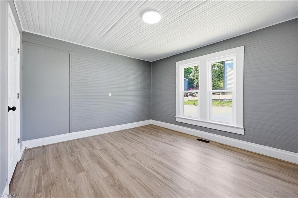 Stick/Site Built at 408 Reid Street, Thomasville NC 27360, photo 14 of 32