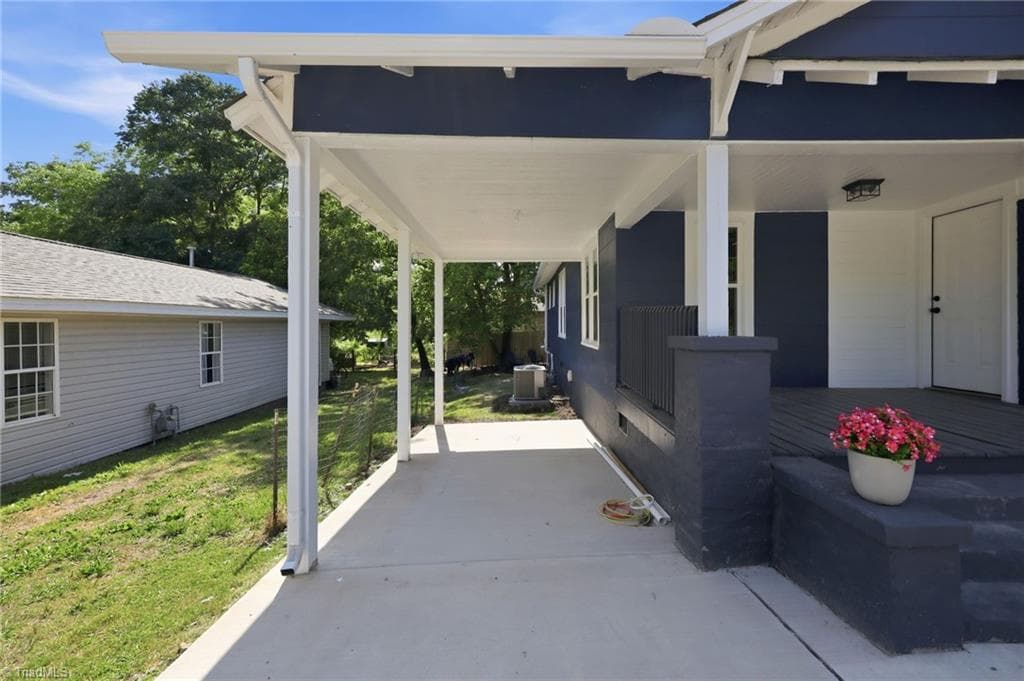 Stick/Site Built at 408 Reid Street, Thomasville NC 27360, photo 25 of 32