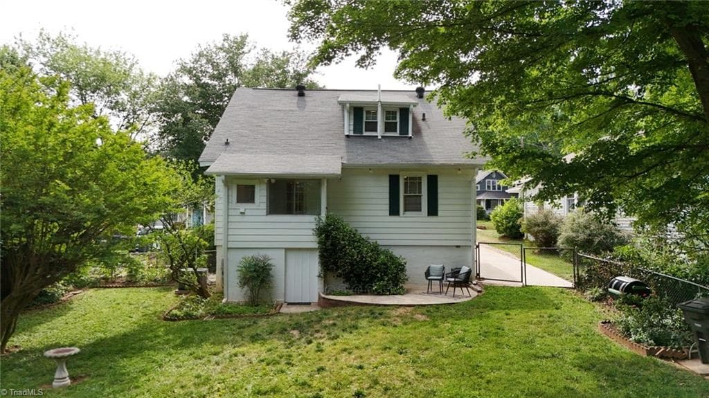 Stick/Site Built at 821 Watson Avenue, Winston-Salem NC 27103, photo 24 of 26