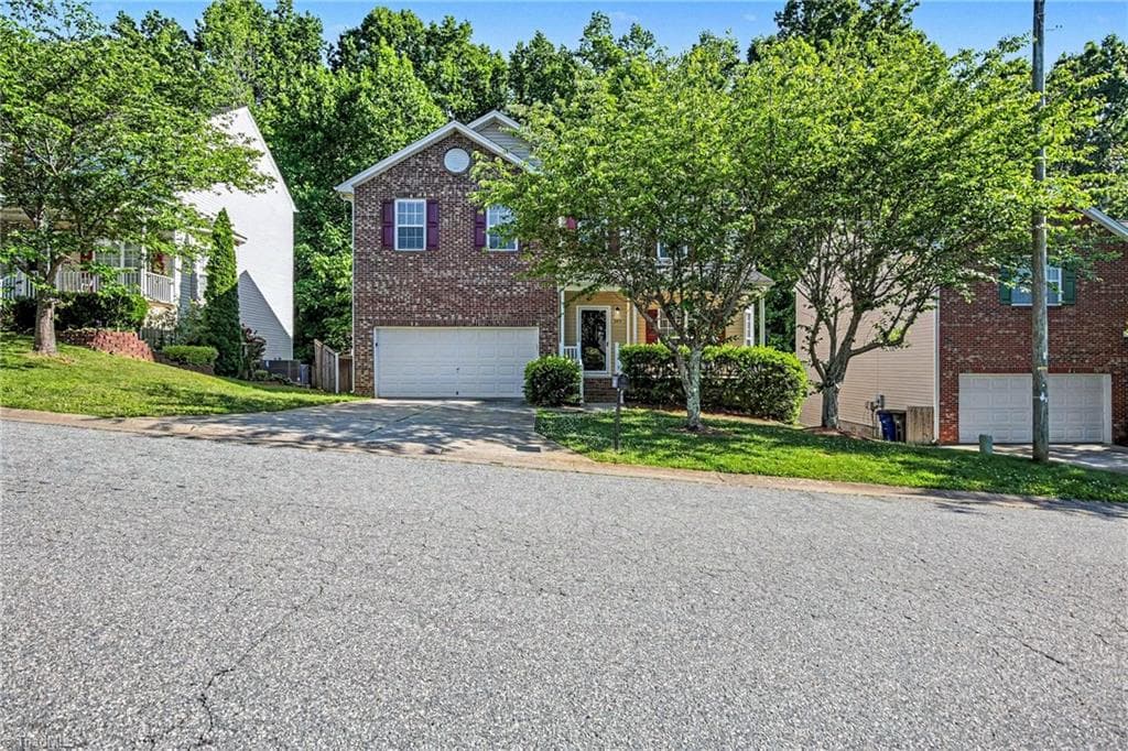349 Ivy Park Lane, Winston-Salem NC 27104