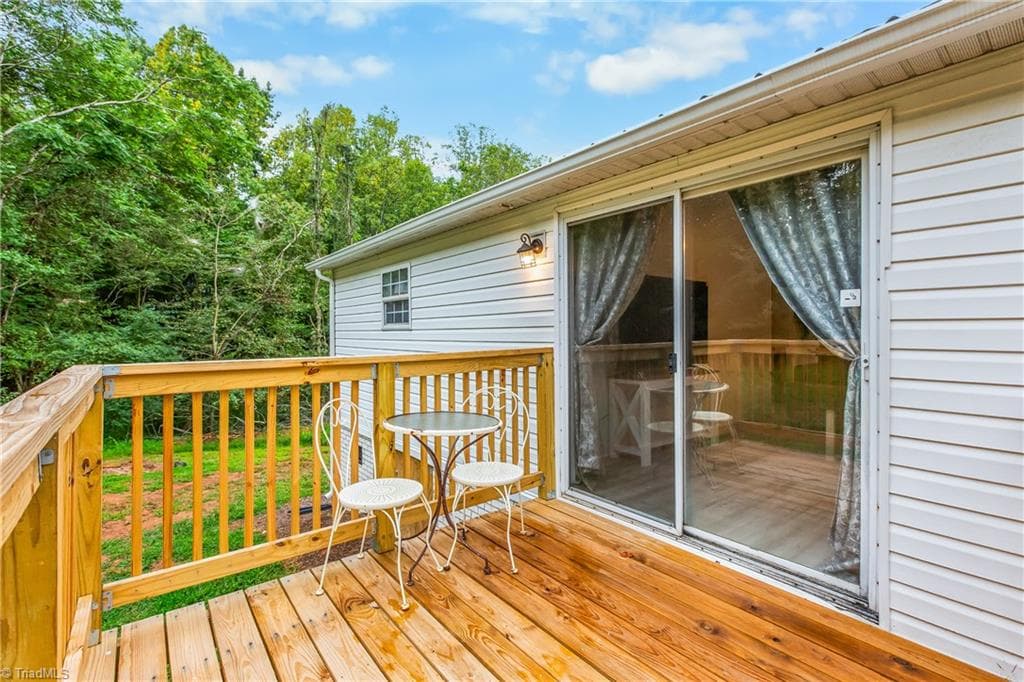 Manufactured Home at 1100 Sandy Lane, Sandy Ridge NC 27046, photo 24 of 29