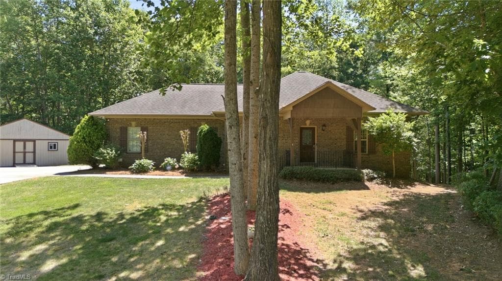 Stick/Site Built at 250 Prospectors Way, Lexington NC 27292, photo 4 of 43
