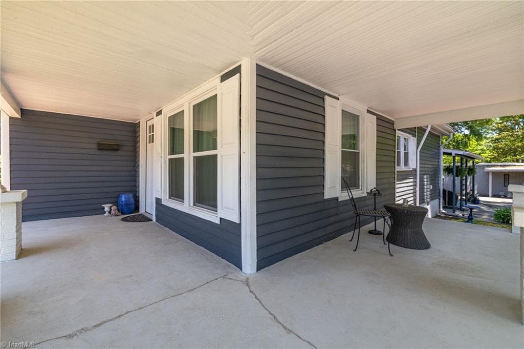 Stick/Site Built at 422 Patrick Street, Eden NC 27288, photo 5 of 32