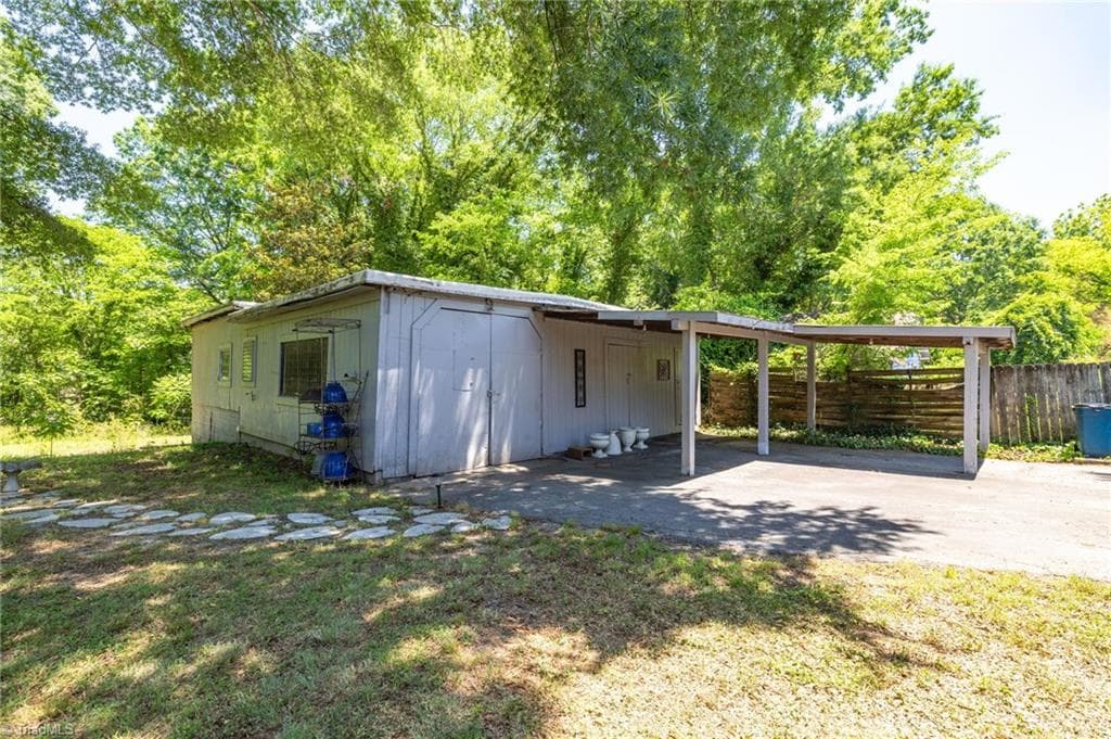Stick/Site Built at 422 Patrick Street, Eden NC 27288, photo 31 of 32