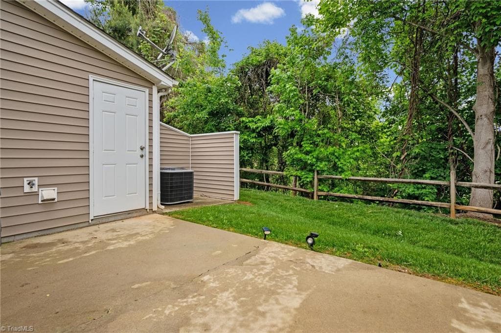 Stick/Site Built at 5757 Fox Ridge Lane, Winston-Salem NC 27104, Winston-Salem, photo 39 of 47