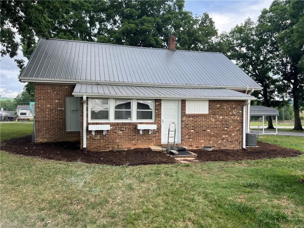 Stick/Site Built at 3798 Clingman Road, Ronda NC 28670, photo 6 of 23