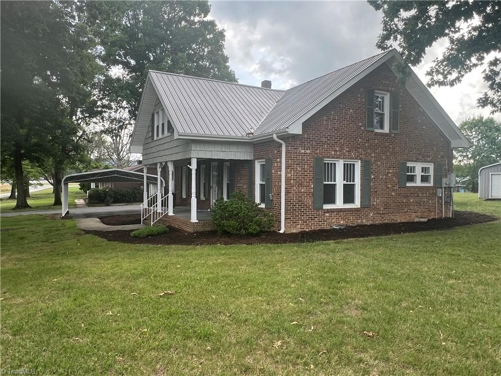 Stick/Site Built at 3798 Clingman Road, Ronda NC 28670, photo 4 of 23