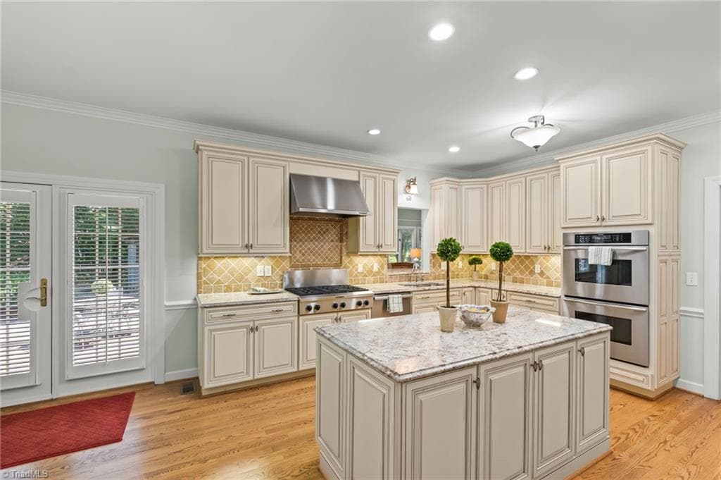 Stick/Site Built at 1700 Farnsworth Court, High Point NC 27262, photo 12 of 50