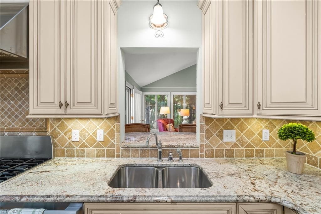 Stick/Site Built at 1700 Farnsworth Court, High Point NC 27262, photo 14 of 50