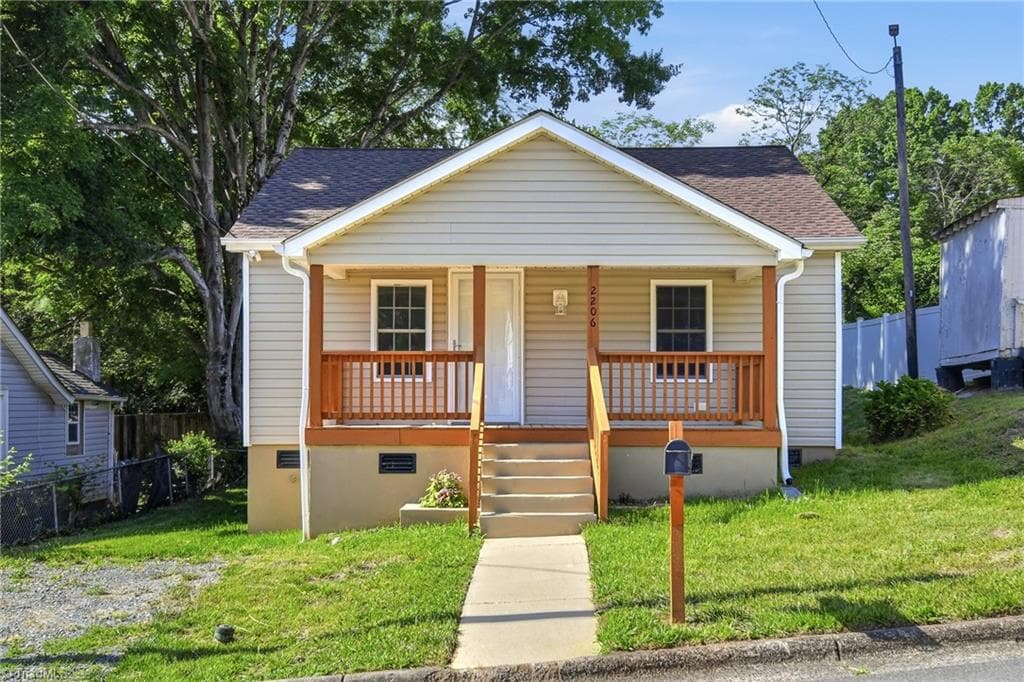2206 Dunbar Street, Winston-Salem NC 27105
