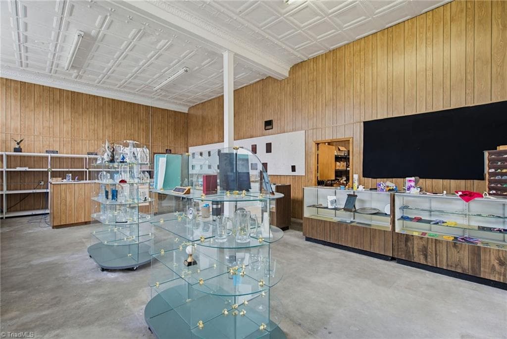 Retail at 702 & 704 Davis Street, Burlington NC 27215, Burlington, photo 5 of 14
