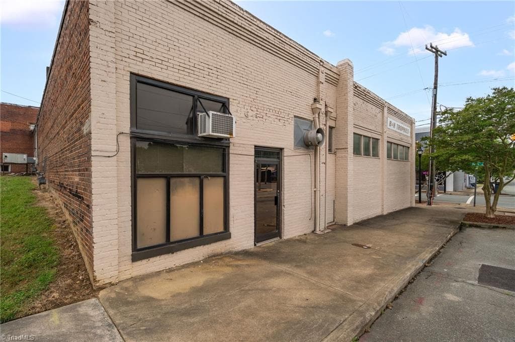 Retail at 702 & 704 Davis Street, Burlington NC 27215, Burlington, photo 14 of 14