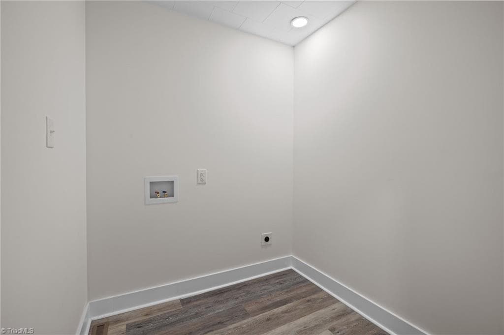Stick/Site Built at 427 Wright Street, High Point NC 27262, photo 13 of 23