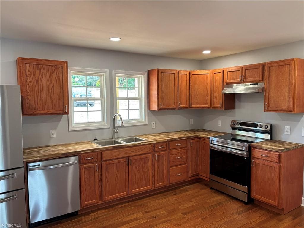 Stick/Site Built at 2101 Cook School Road, Pilot Mountain NC 27041, Pilot Mountain, photo 3 of 10