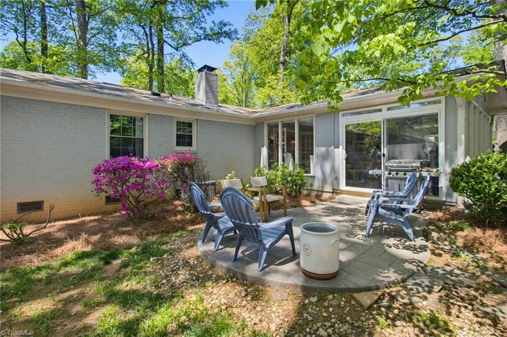 Stick/Site Built at 2708 Courtney Lane, Greensboro NC 27408, photo 17 of 20