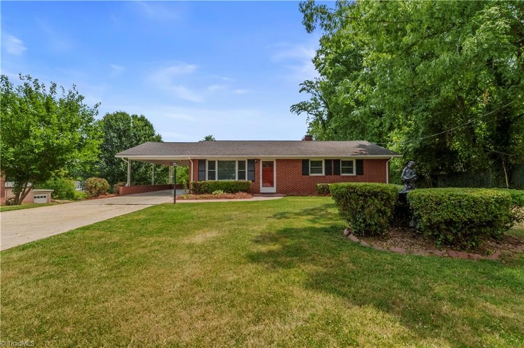 Stick/Site Built at 143 Gwynwood Drive, Mount Airy NC 27030, photo 2 of 30