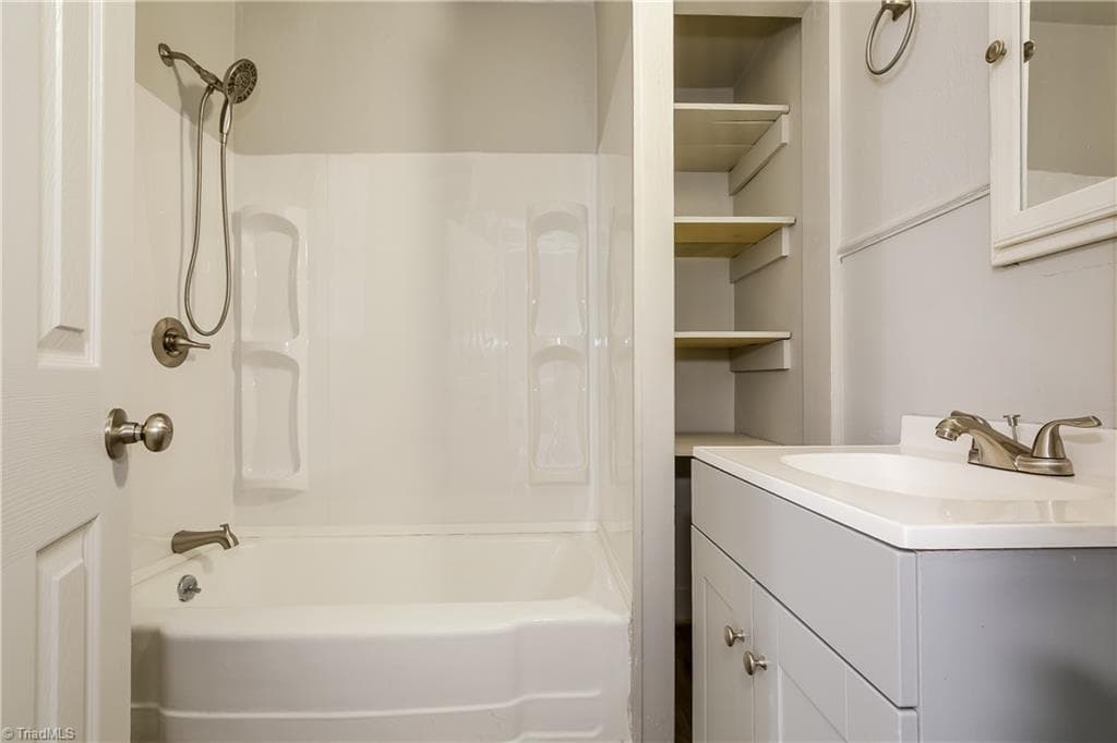 Apartment at 517 Willow Street, Mount Airy NC 27030, photo 14 of 24