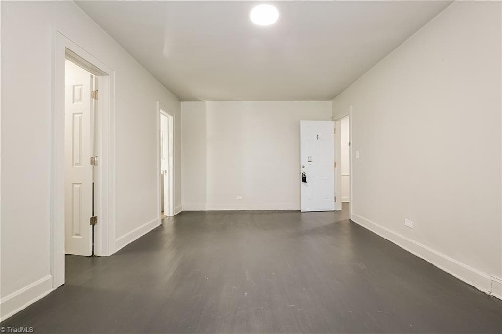 Apartment at 517 Willow Street, Mount Airy NC 27030, photo 4 of 24
