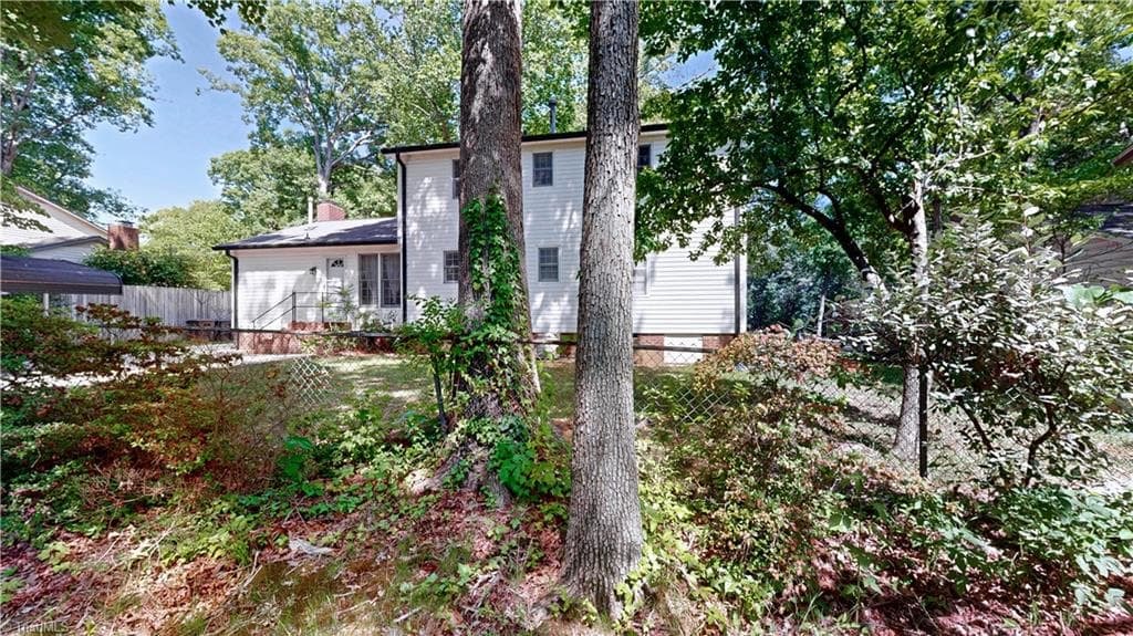 Stick/Site Built at 1711 Scarborough Road, High Point NC 27265, photo 6 of 33