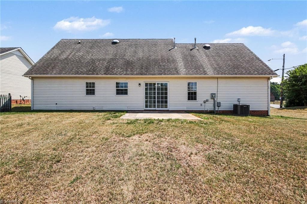 Stick/Site Built at 698 Retford Park Lane, Kernersville NC 27284, photo 21 of 23