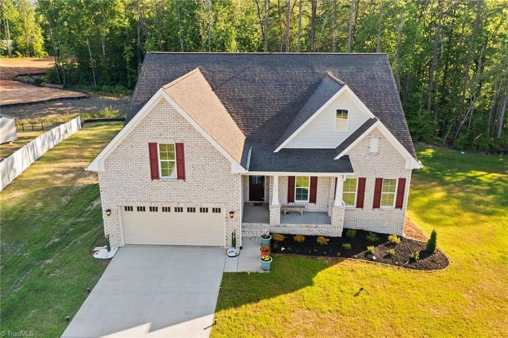 Stick/Site Built at 293 Vine Ridge Drive, Winston-Salem NC 27127, photo 2 of 44