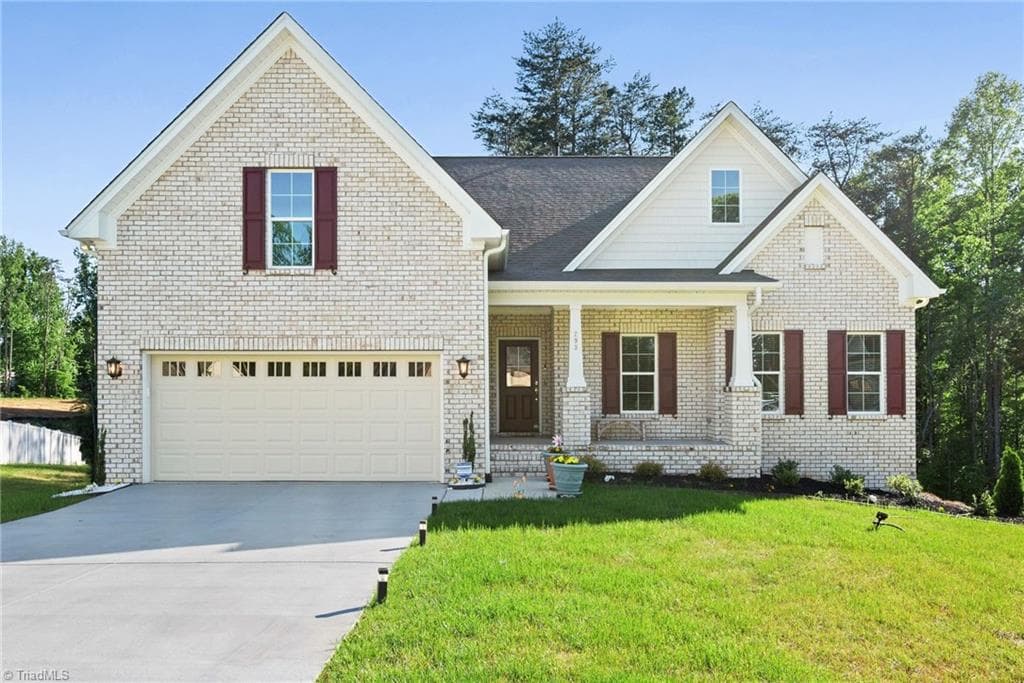Stick/Site Built at 293 Vine Ridge Drive, Winston-Salem NC 27127, photo 5 of 44