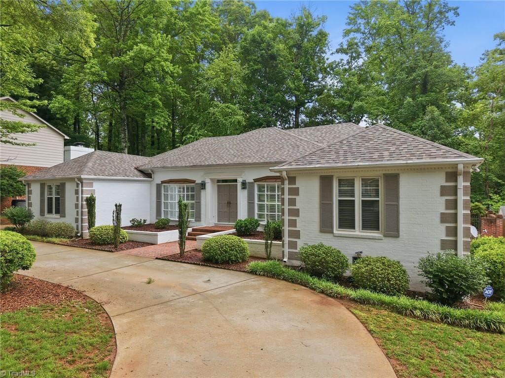 Stick/Site Built at 702 Westminster Drive, Greensboro NC 27410, photo 3 of 42