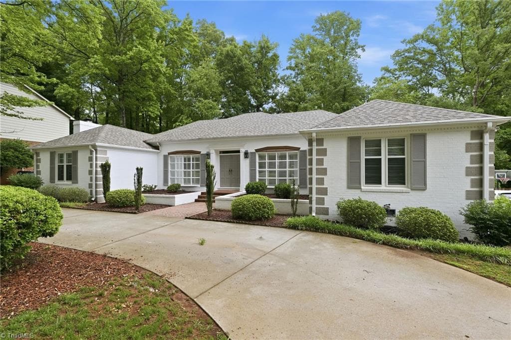 Stick/Site Built at 702 Westminster Drive, Greensboro NC 27410, photo 5 of 42