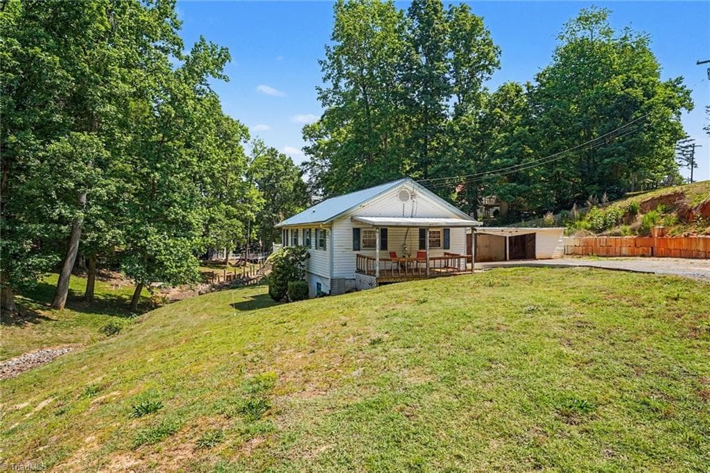 Stick/Site Built at 293 Oriole Drive, Lexington NC 27292, photo 5 of 26
