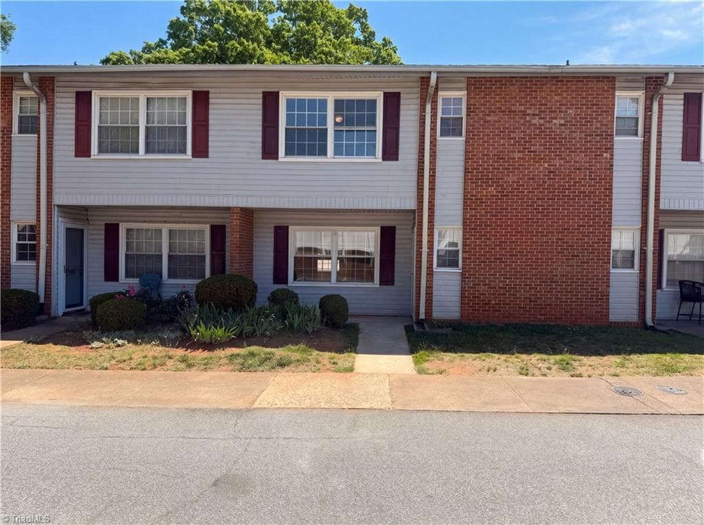 466 Muirs Chapel Road, Greensboro NC 27410
