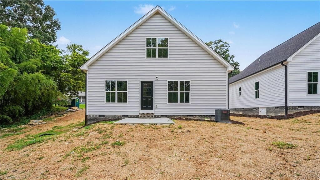 Stick/Site Built at 217 Lansdowne Street, High Point NC 27262, photo 29 of 32