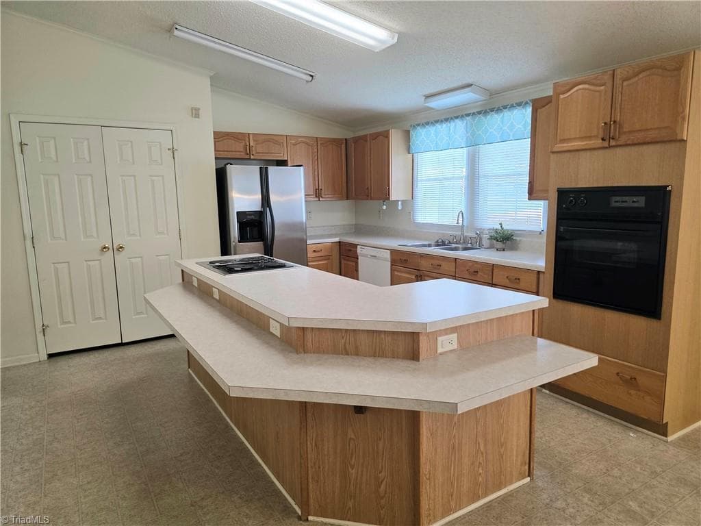 Manufactured Home at 1991 Hedrick Mill Road, Lexington NC 27292-7178, Lexington, photo 7 of 17