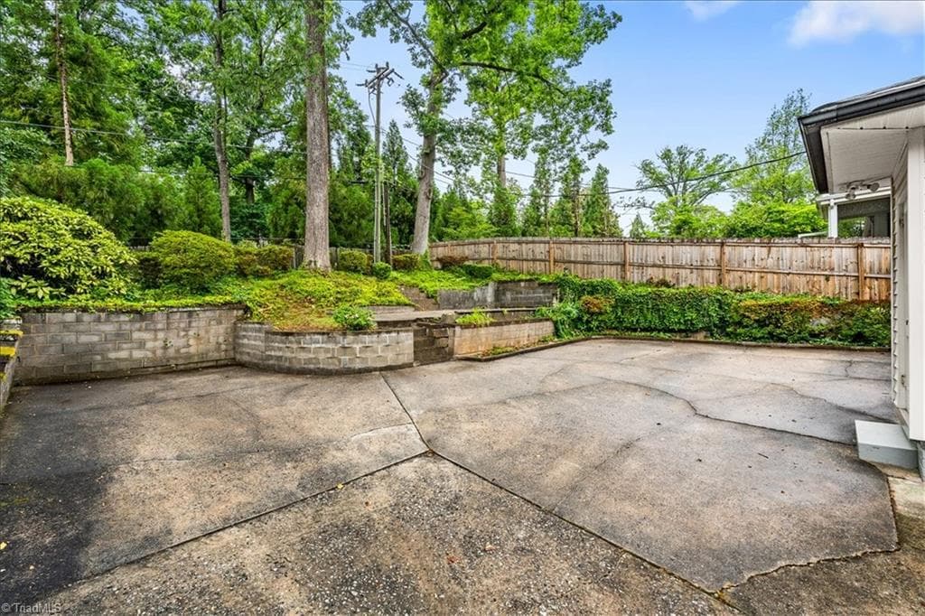 Stick/Site Built at 214 Mayflower Drive, Greensboro NC 27403, photo 28 of 36