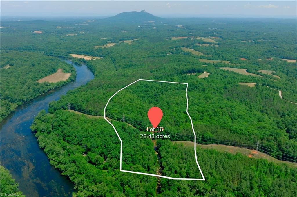 16 Roby Fulk Road, Pinnacle NC 27043