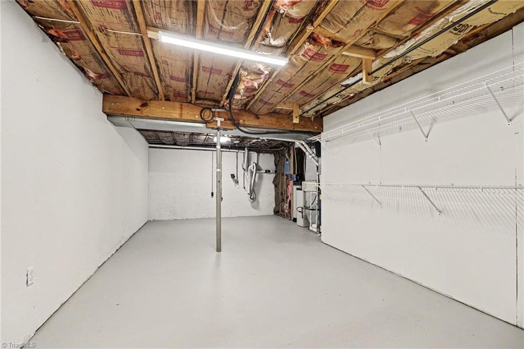 Stick/Site Built at 5021 Eastwin Drive, Winston-Salem NC 27104, Winston-Salem, photo 27 of 33