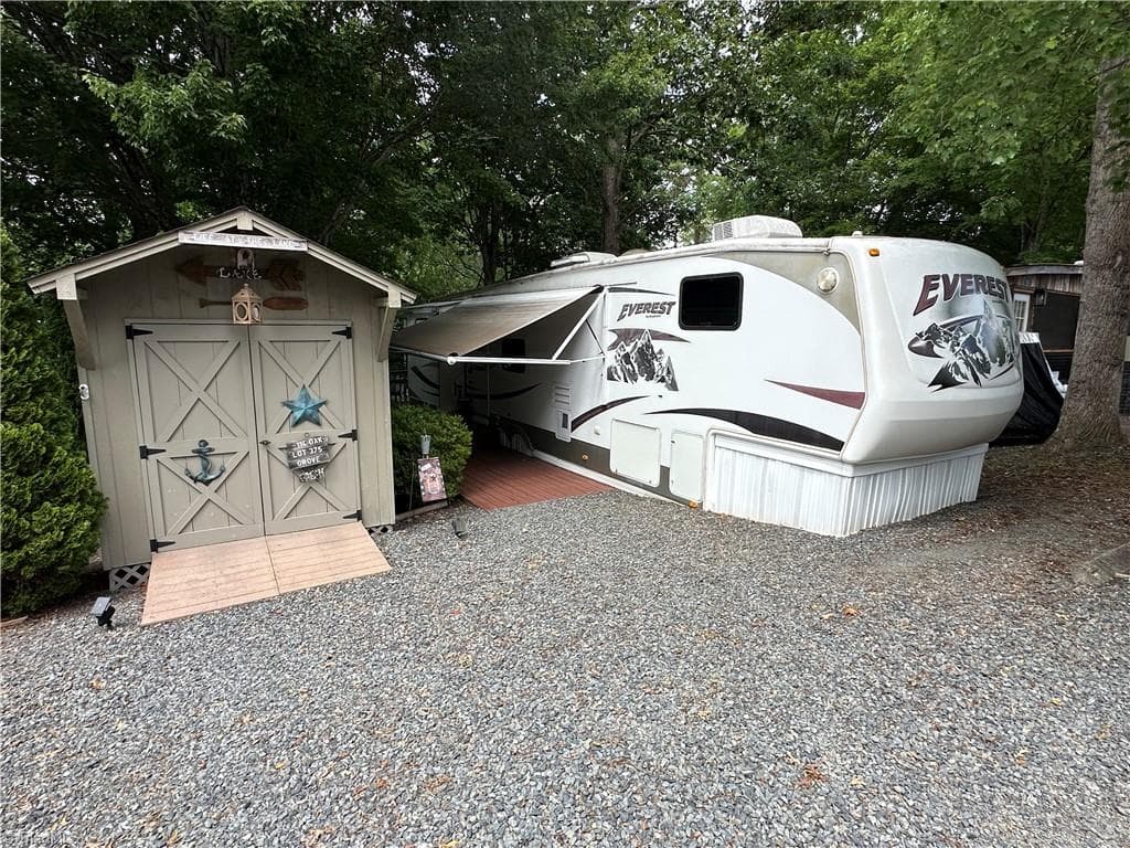 114 Oak Street, New London NC 28127