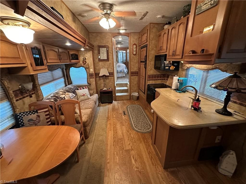 Manufactured Home at 114 Oak Street, New London NC 28127, photo 5 of 50