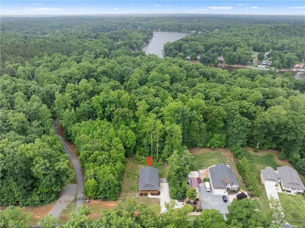 Stick/Site Built at 247 Lake Drive 9, Lexington NC 27292, Lexington, photo 29 of 29